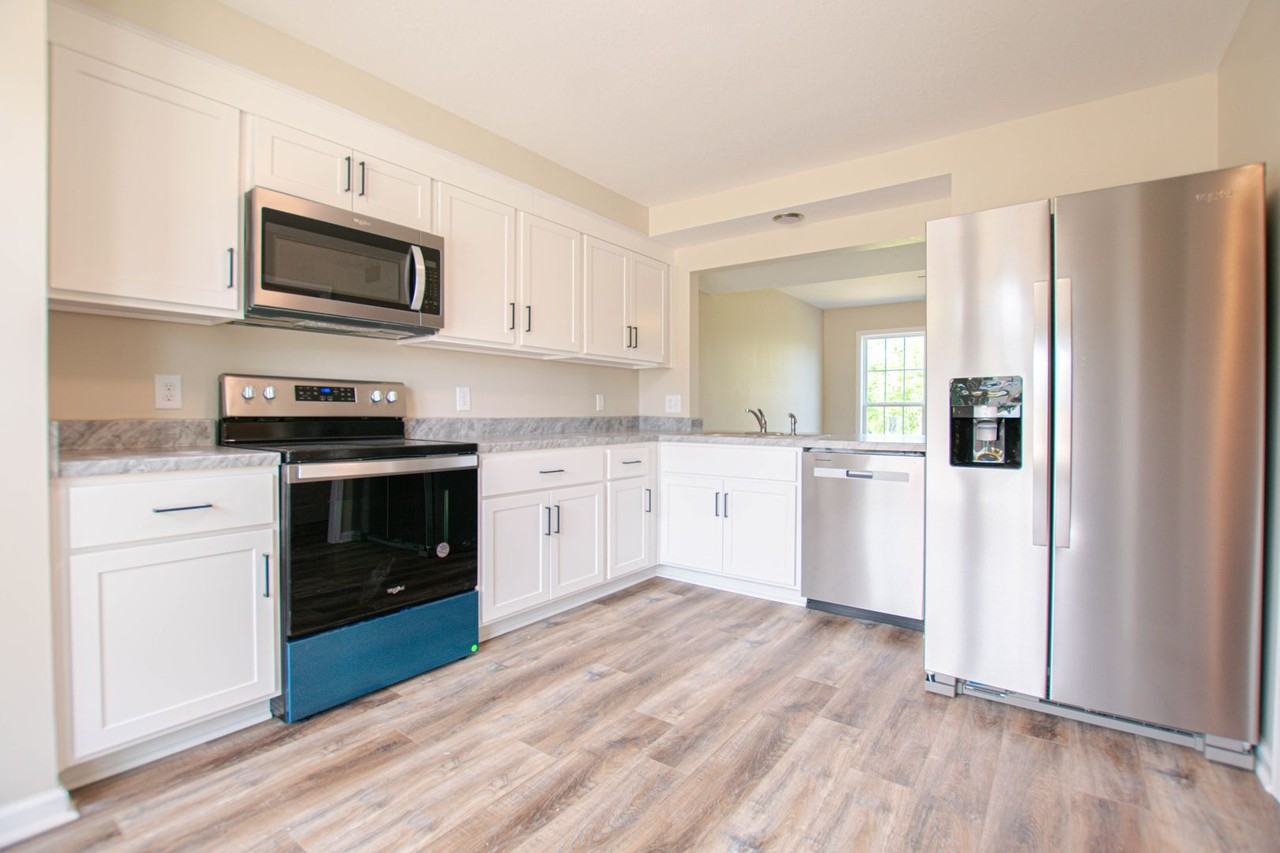 2066 Tynewood Dr - Photo 5 of 15
