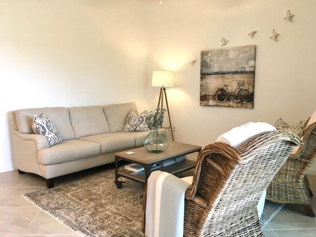 5710 Palmer Cir #203 - Photo 6 of 34