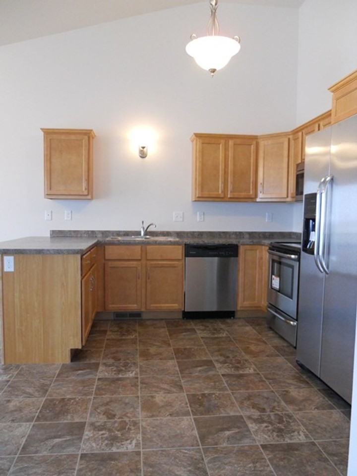 6233 55th Ave S - Photo 3 of 7