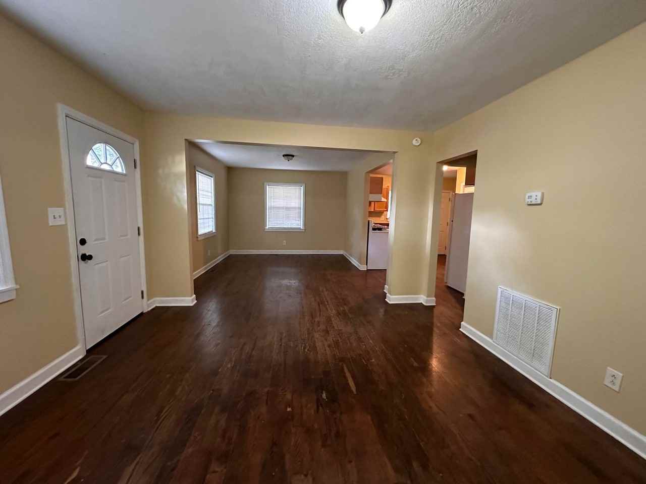 610 Martin St - Photo 3 of 17