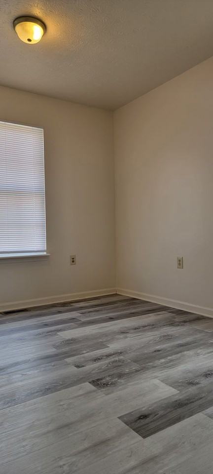 319 Clearwater Way - Photo 3 of 14