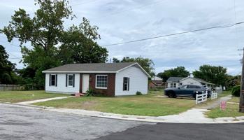 featured image of 300 N 15th St
