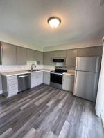 featured image of 905 Manor Dr