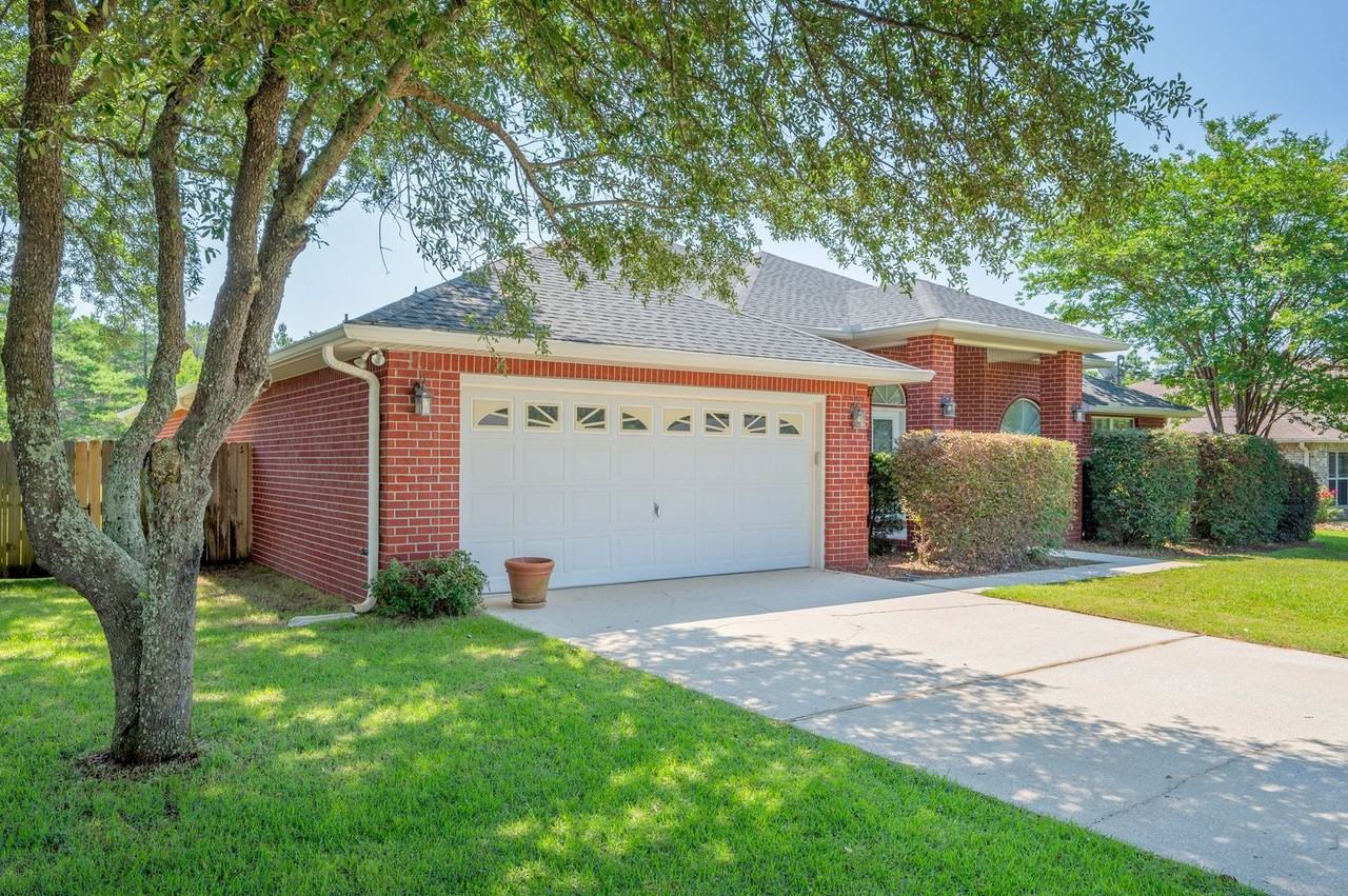 1972 Resort St - Photo 2 of 45