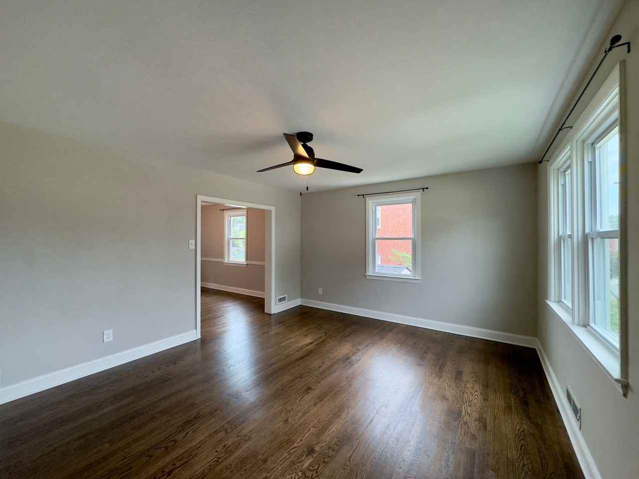 205 Sipple Ave - Photo 3 of 27