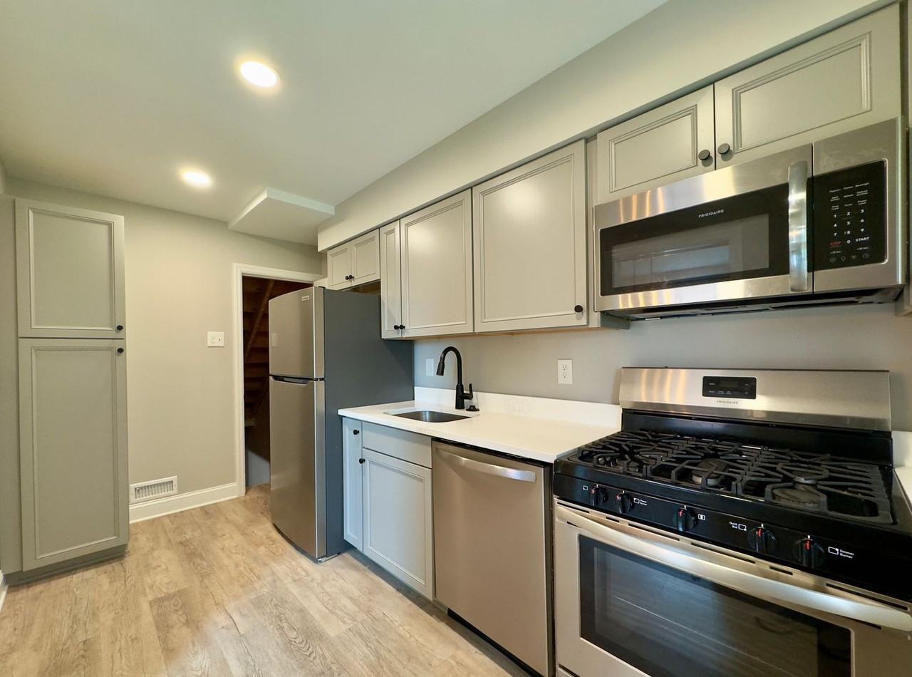 205 Sipple Ave - Photo 7 of 27