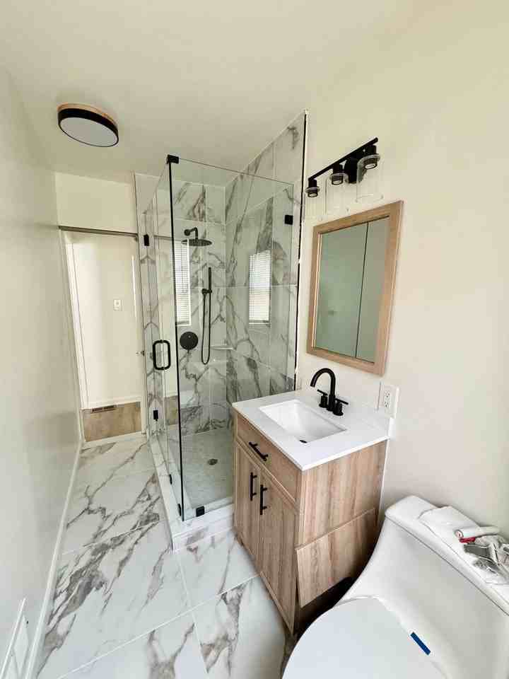 2030 Waterloo St - Photo 7 of 10