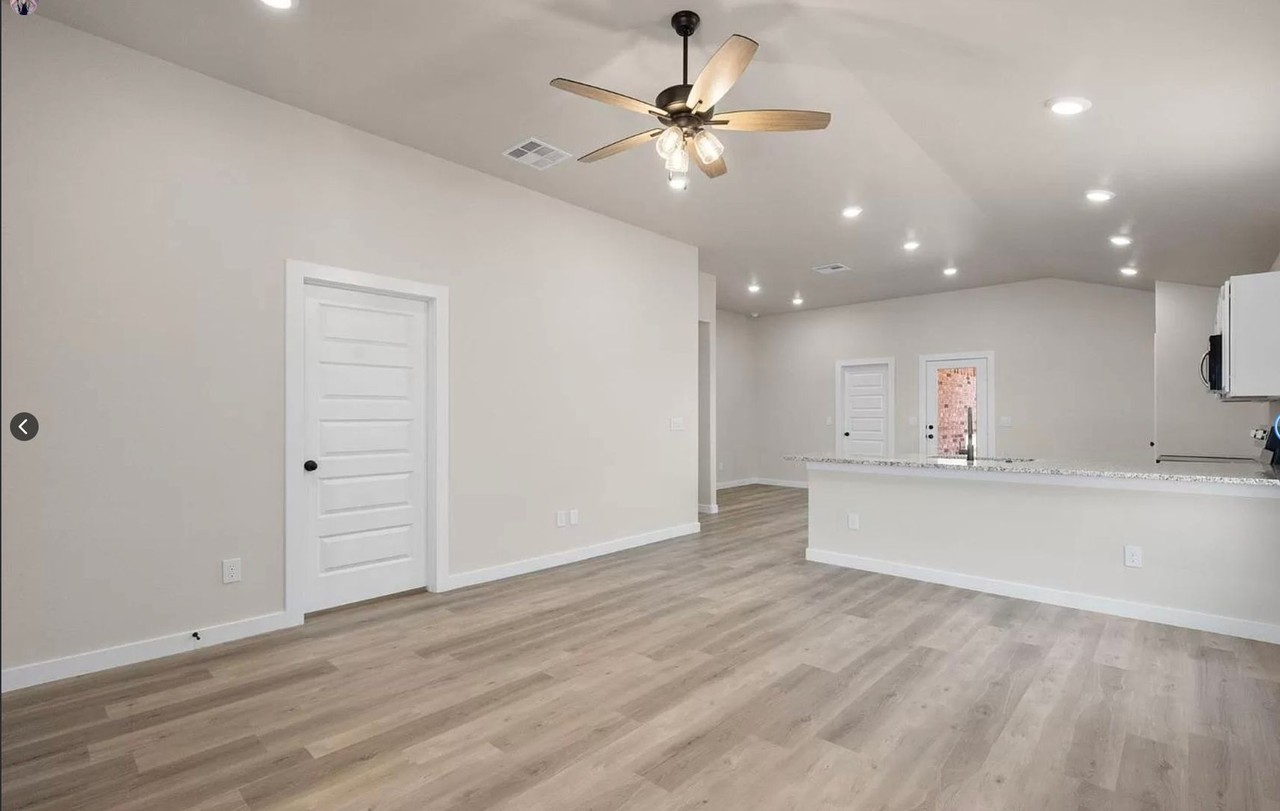 2312 135th St - Photo 7 of 22
