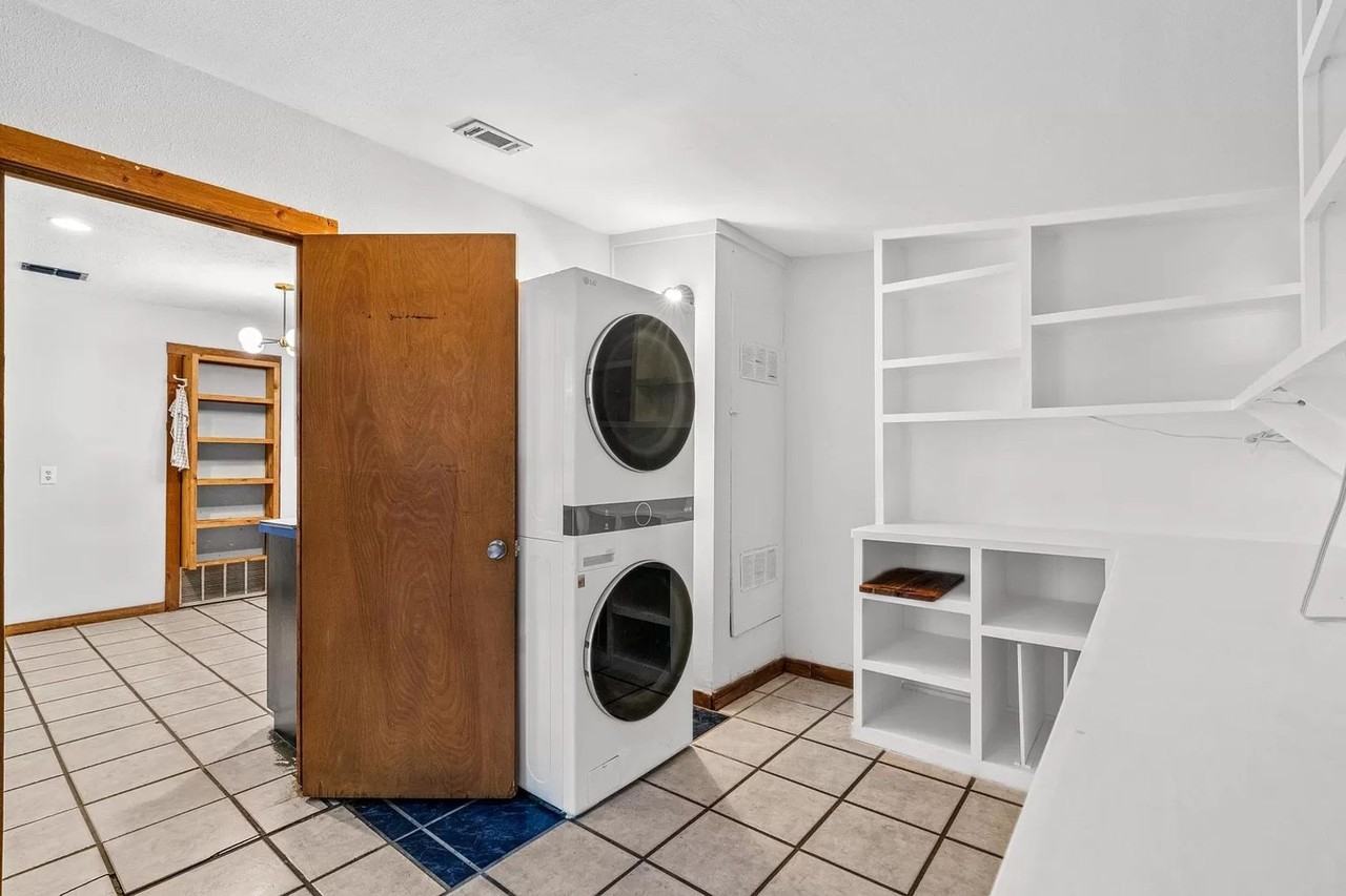 404 Blackson Ave - Photo 6 of 10