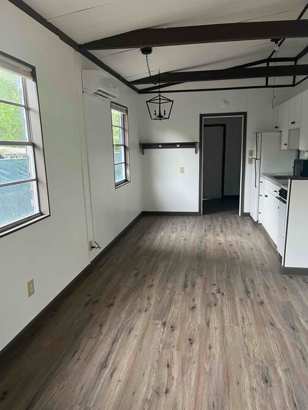 15197 Oak Ln - Photo 2 of 12