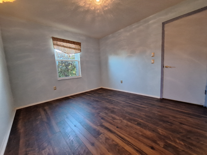 3495 Lake View Blvd - Photo 2 of 11