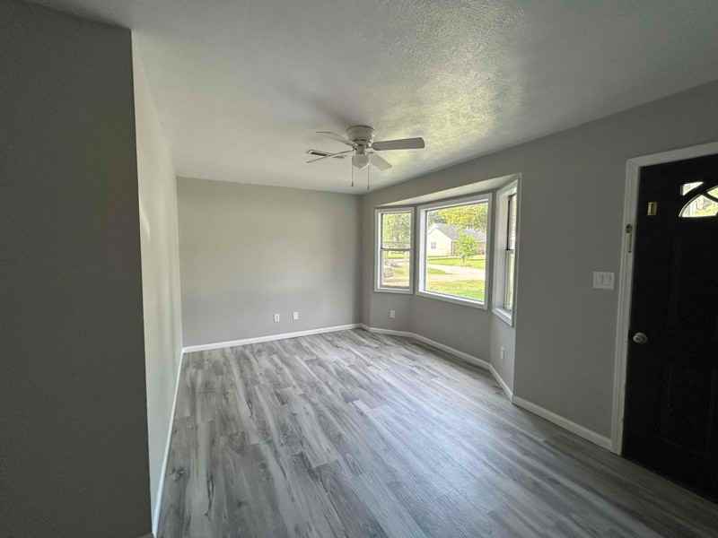 201B Avalon St - Photo 2 of 8