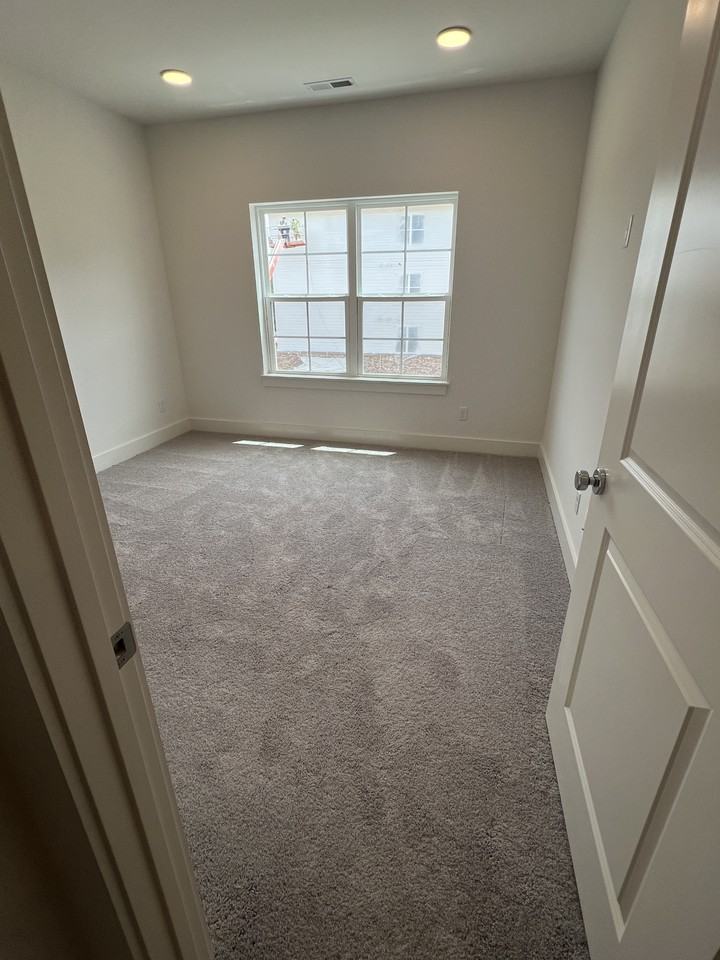 700 N Dupont Ave #212C - Photo 2 of 24