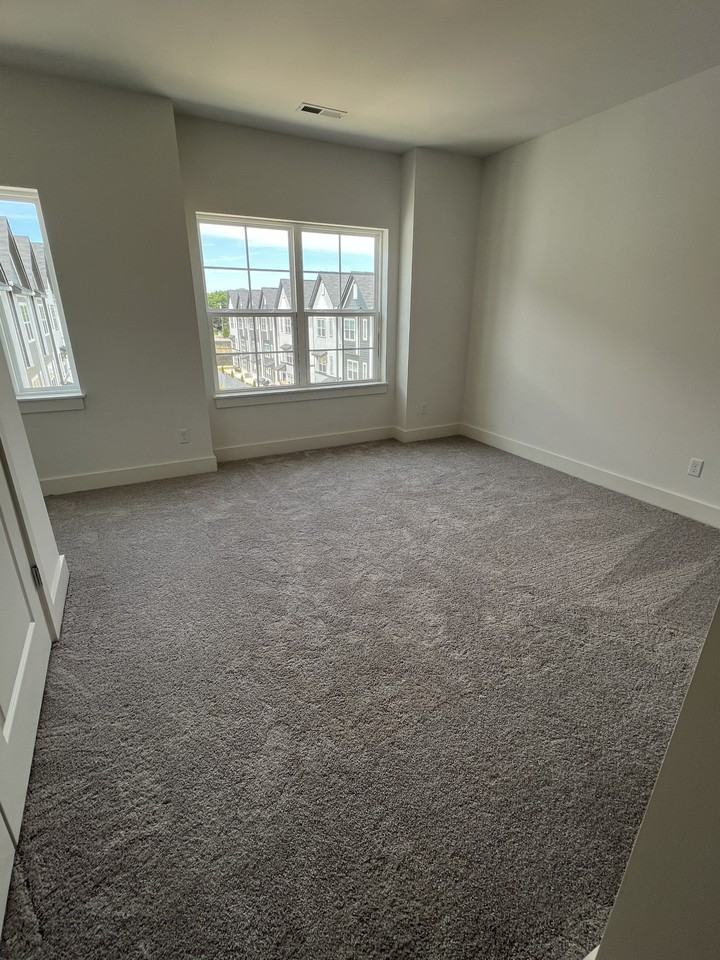 700 N Dupont Ave #212B - Photo 7 of 22