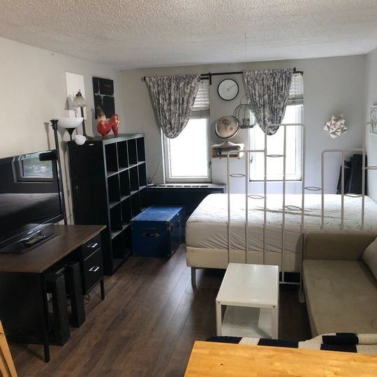 1055 Rue Saint Mathieu - Photo 5 of 16