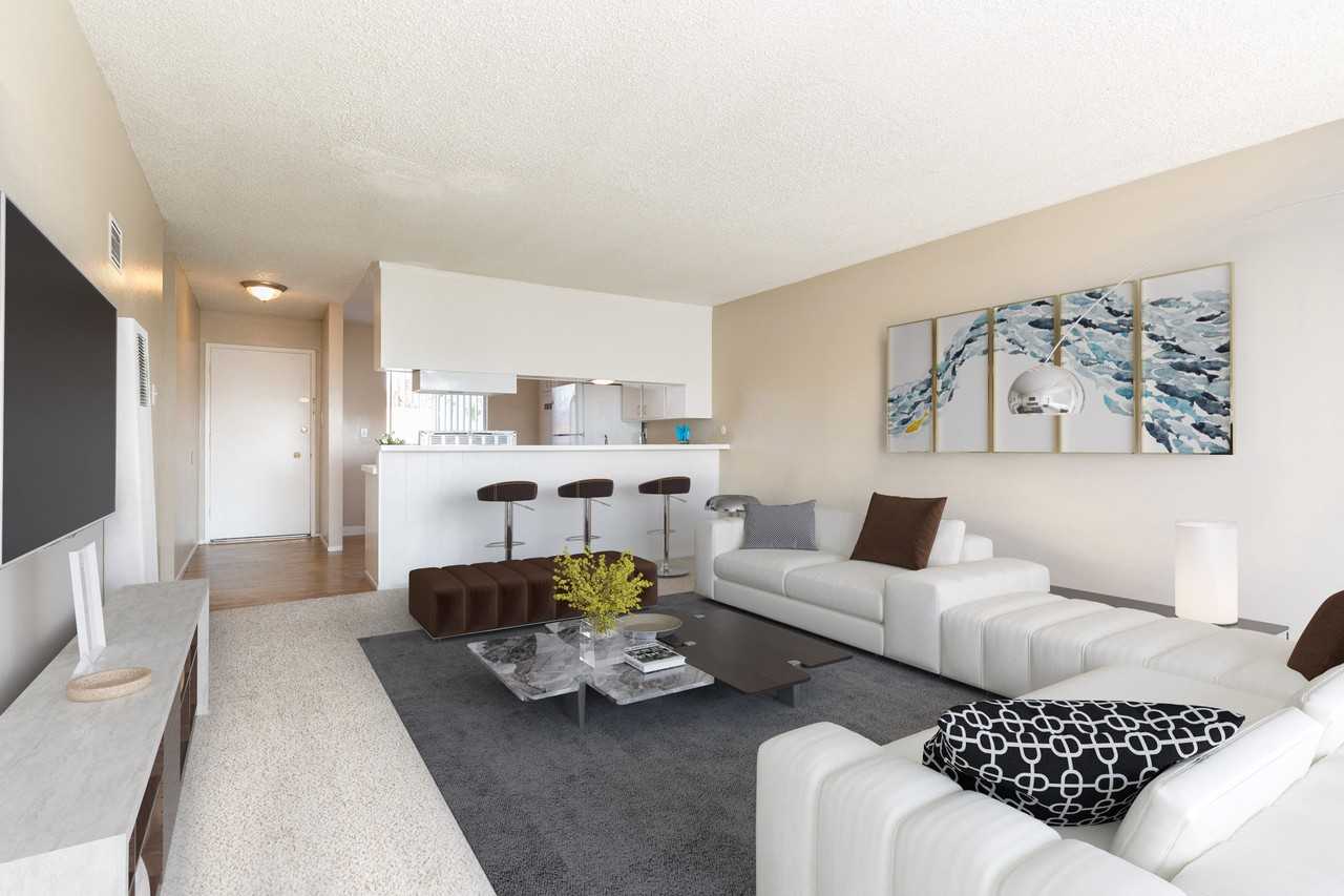 San Lorenzo Apartments - Photo 2 of 43