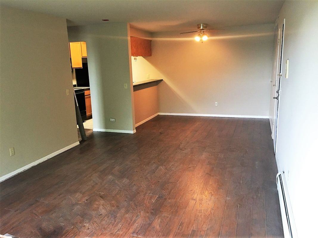 2426 Independence Ln ##211 - Photo 4 of 10
