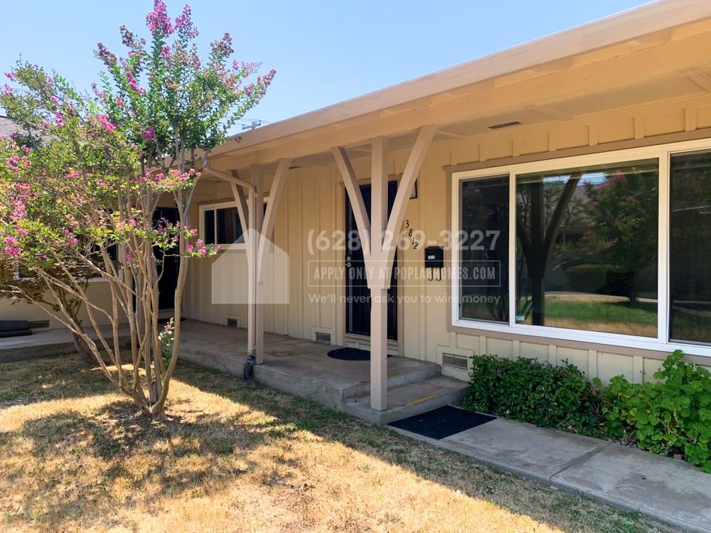 3812 El Camino Ave - Photo 2 of 13