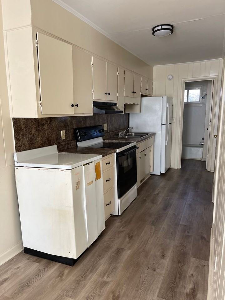Avondale Apartments - Photo 2 of 12