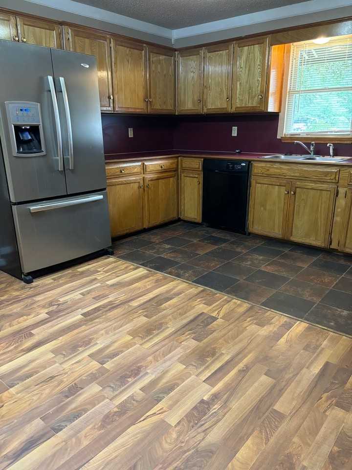 68 Pierce Rd - Photo 3 of 8