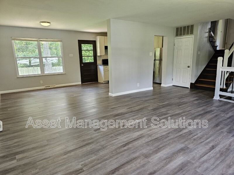 4110 Northern Aire Dr - Photo 4 of 25