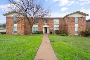 8000 Cambridge Cir, White Settlement, TX 76108 - Photo 1 of 1