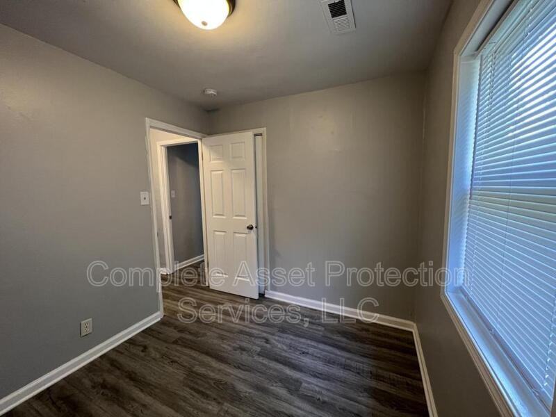 4079 Missouri St - Photo 4 of 7