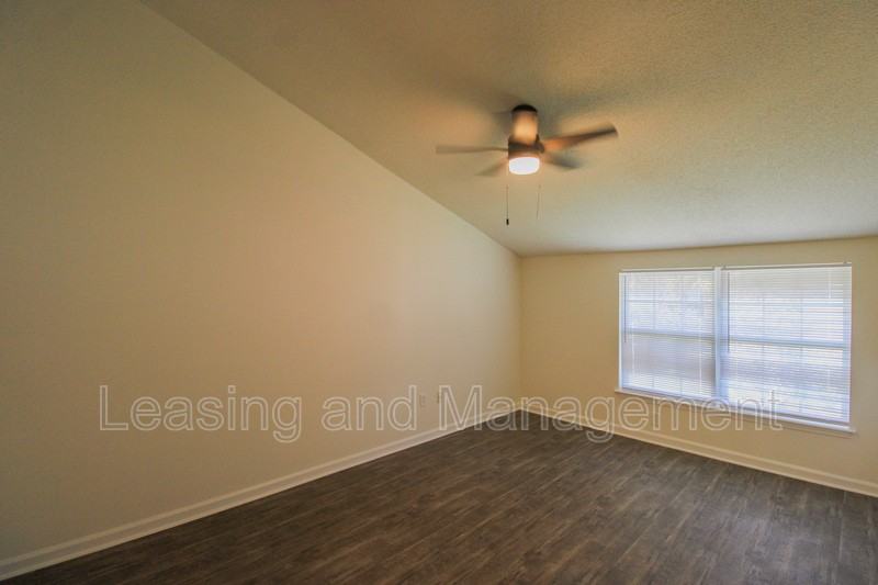 2494 Etiwan Ave #3C - Photo 4 of 13