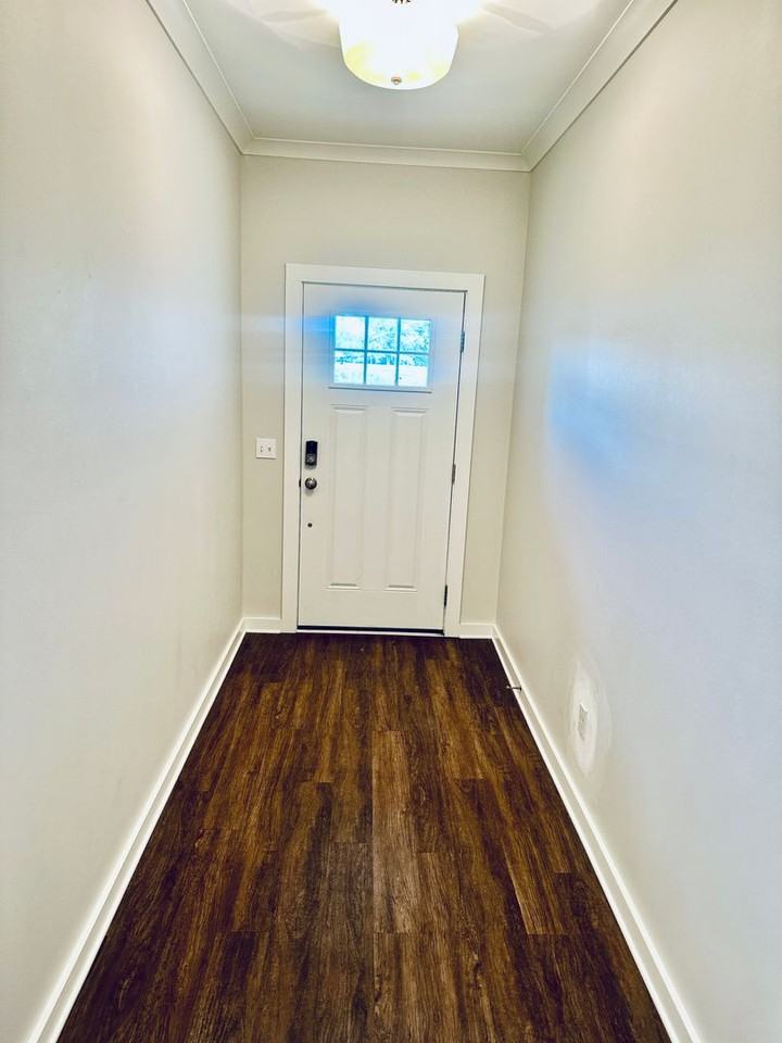 202 Scarlett Oak Dr - Photo 2 of 19