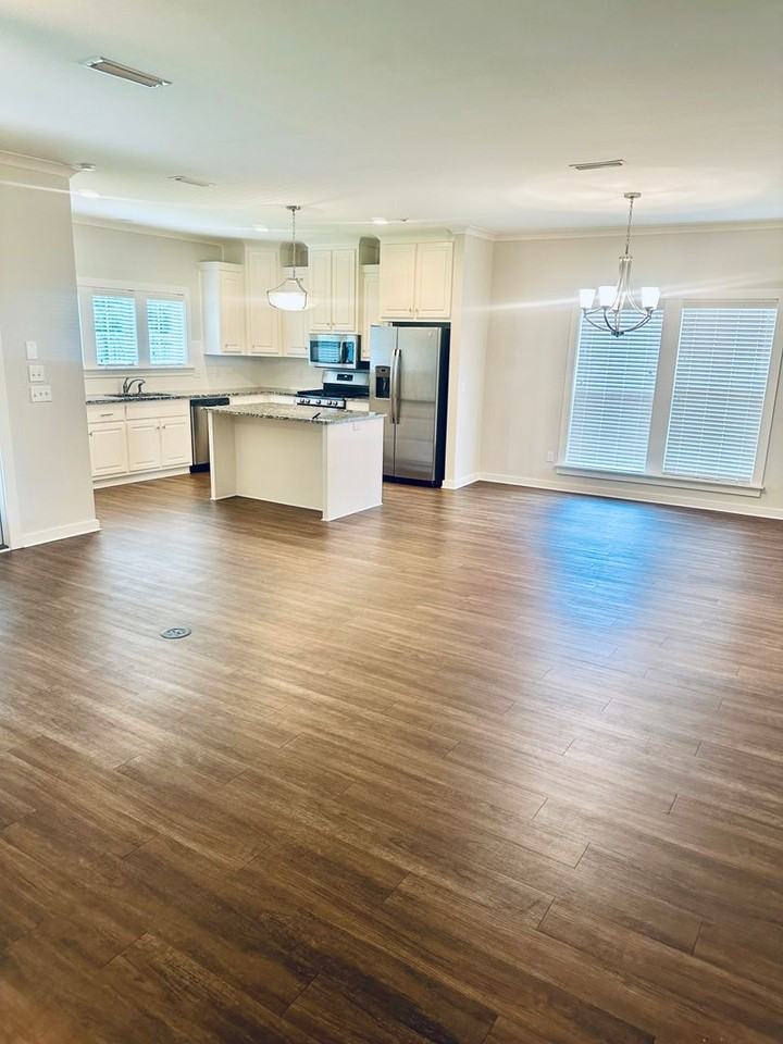 202 Scarlett Oak Dr - Photo 3 of 19