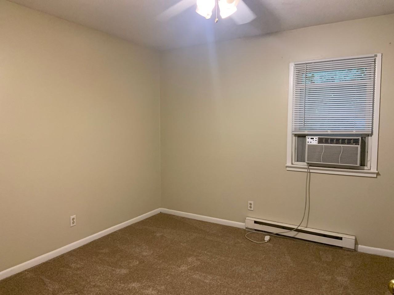 1821 Boulevard St Apt A - Photo 7 of 9