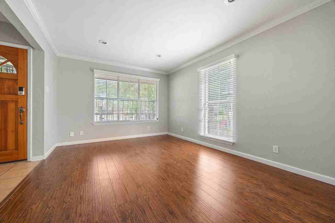 11810 Persuasion Dr - Photo 3 of 25