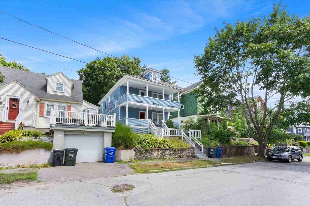 611 Beacon St - Photo 3 of 25