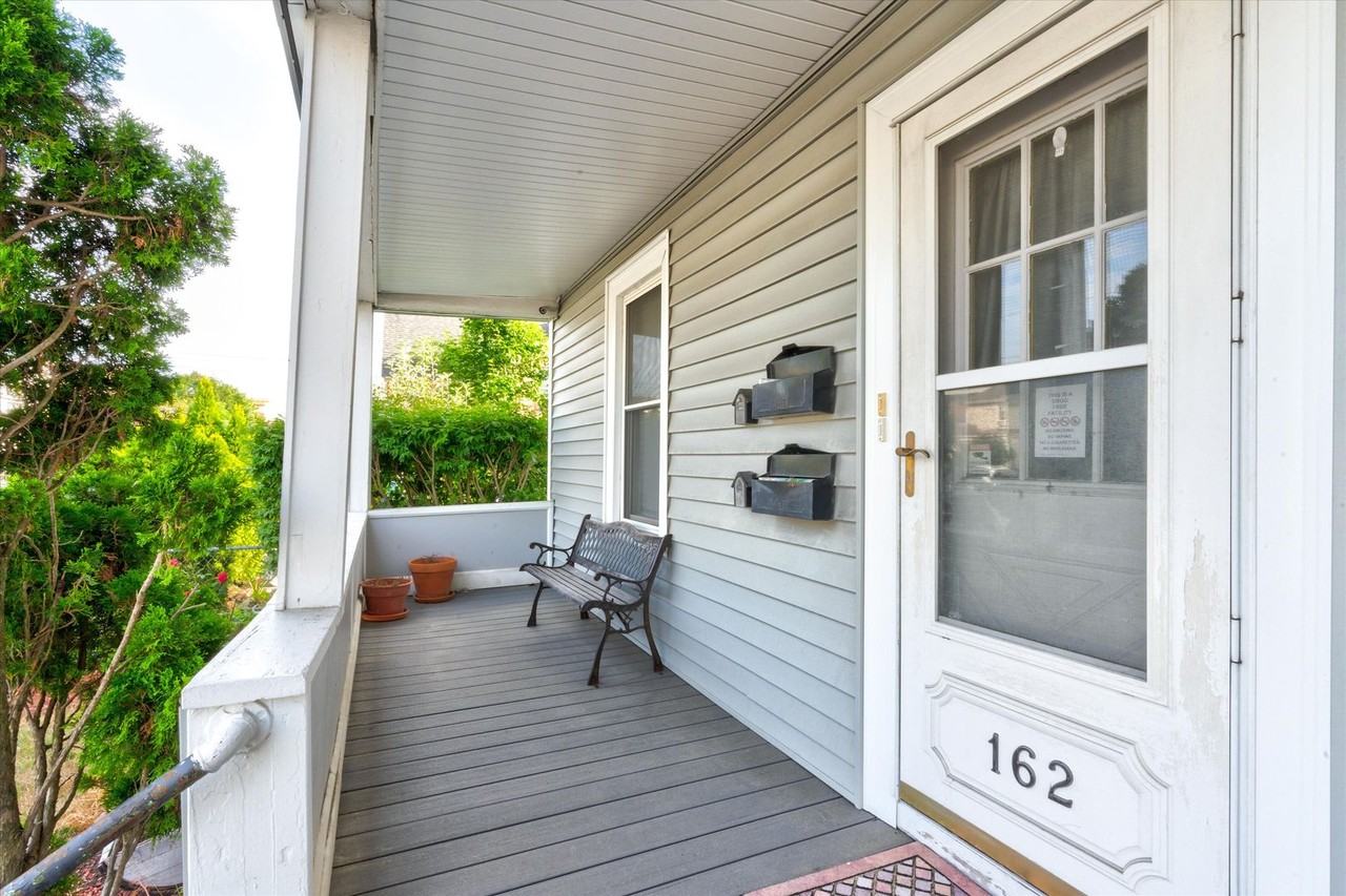 162 Alsace St #2R - Photo 3 of 23