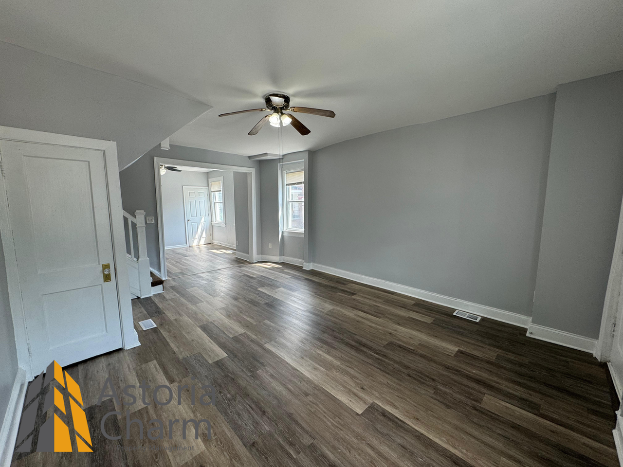 556 E 38th St - Photo 5 of 32