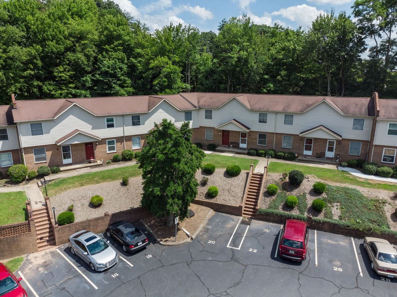 Foxtree Apartments - Photo 6 of 33