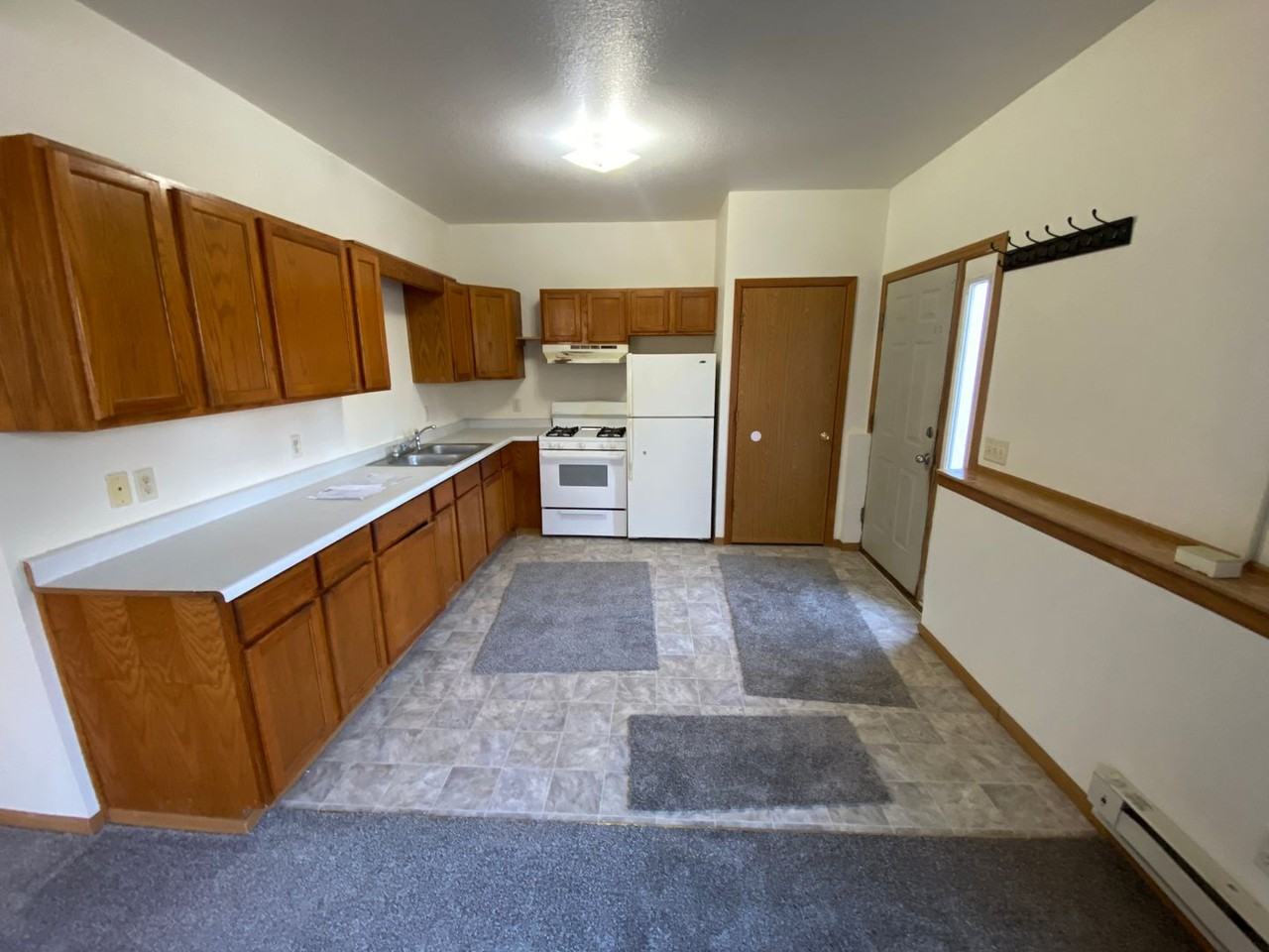 1711 2nd St Sw #2 - Photo 2 of 12