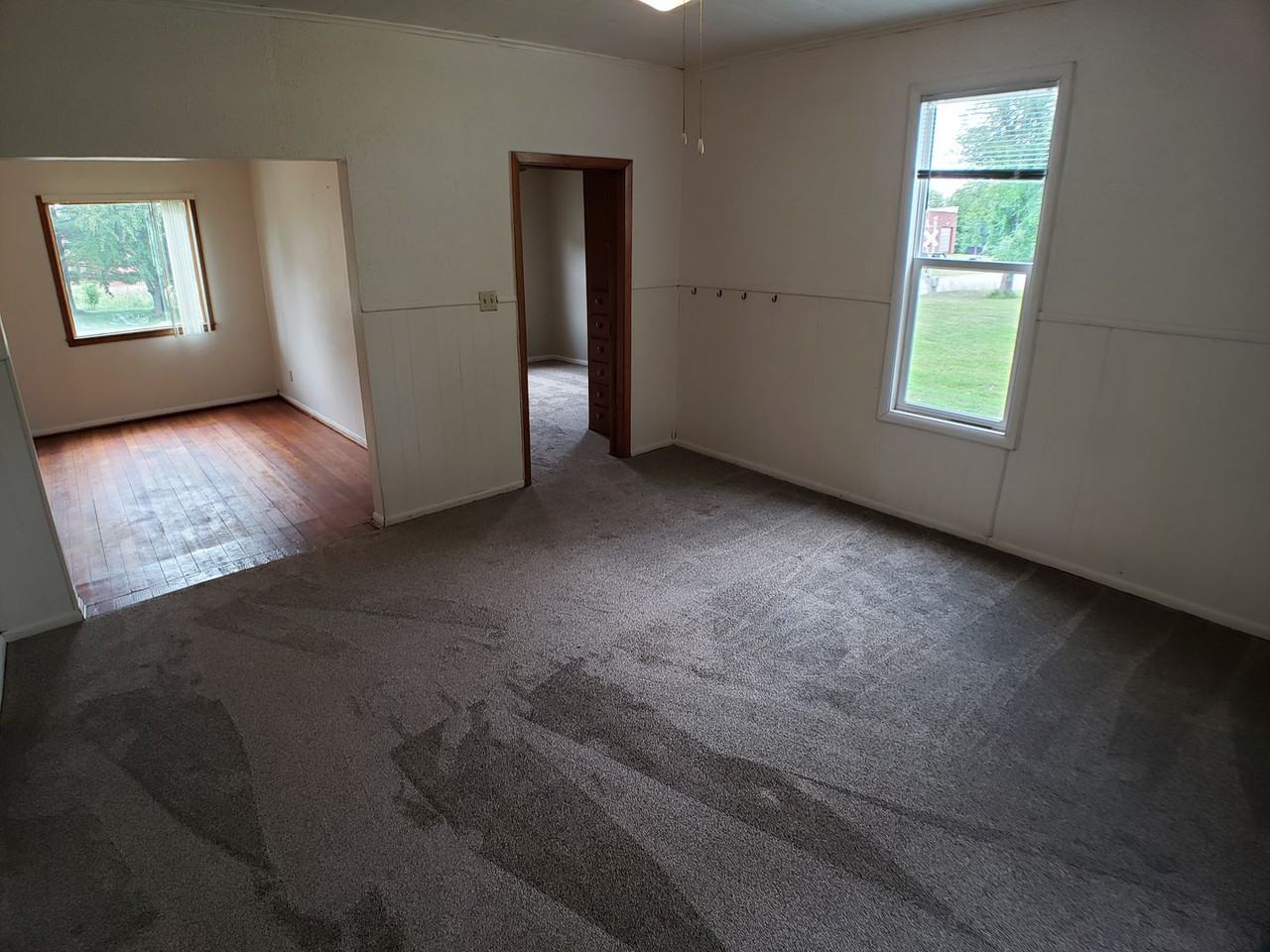 910 Rice Lake St #1st - Photo 6 of 12