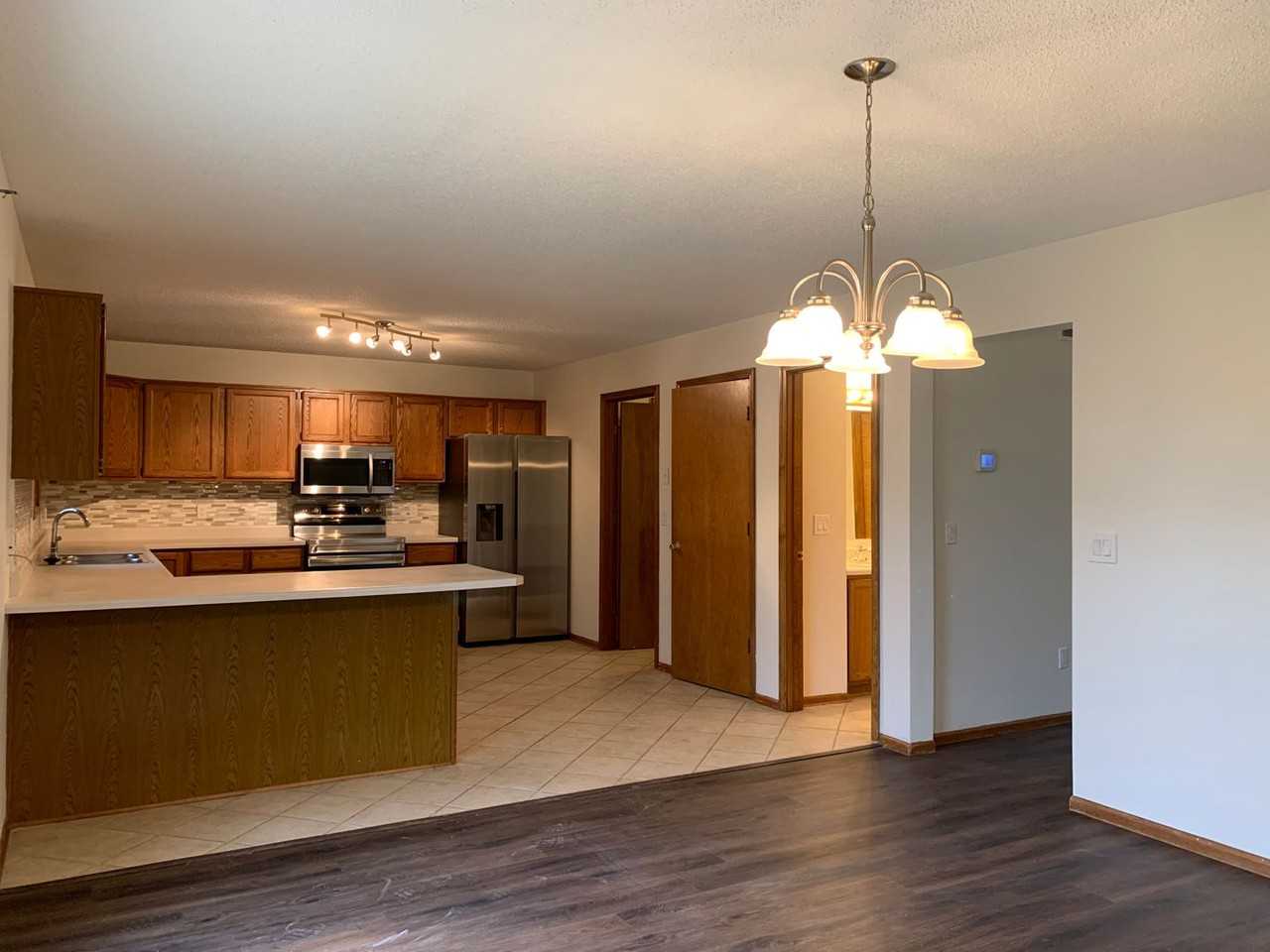 8502 Medallion Run - Photo 7 of 24