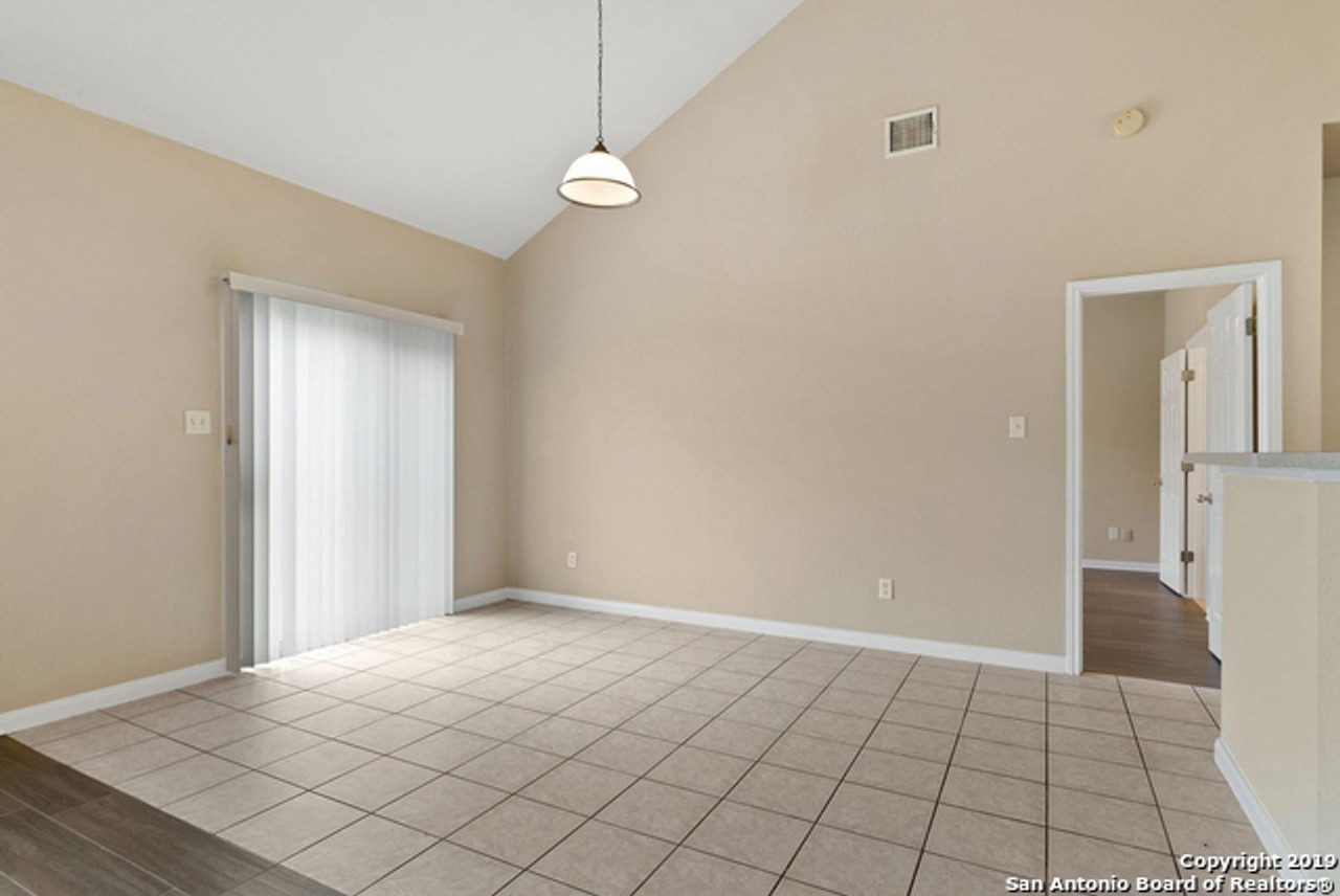 25811 Copperas Ln - Photo 4 of 24