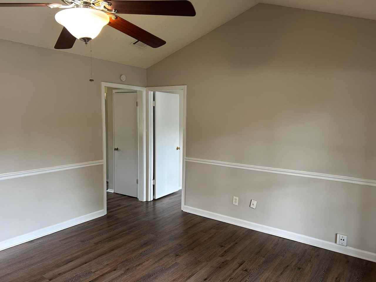6225 Sandhurst Rd - Photo 3 of 15