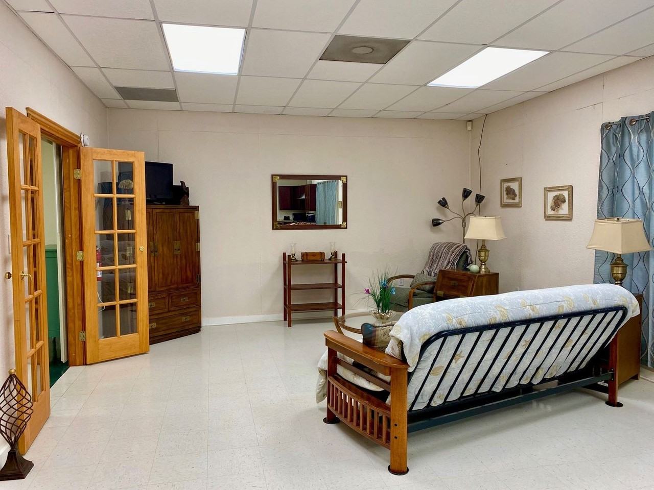 5900 39th St - Photo 2 of 9