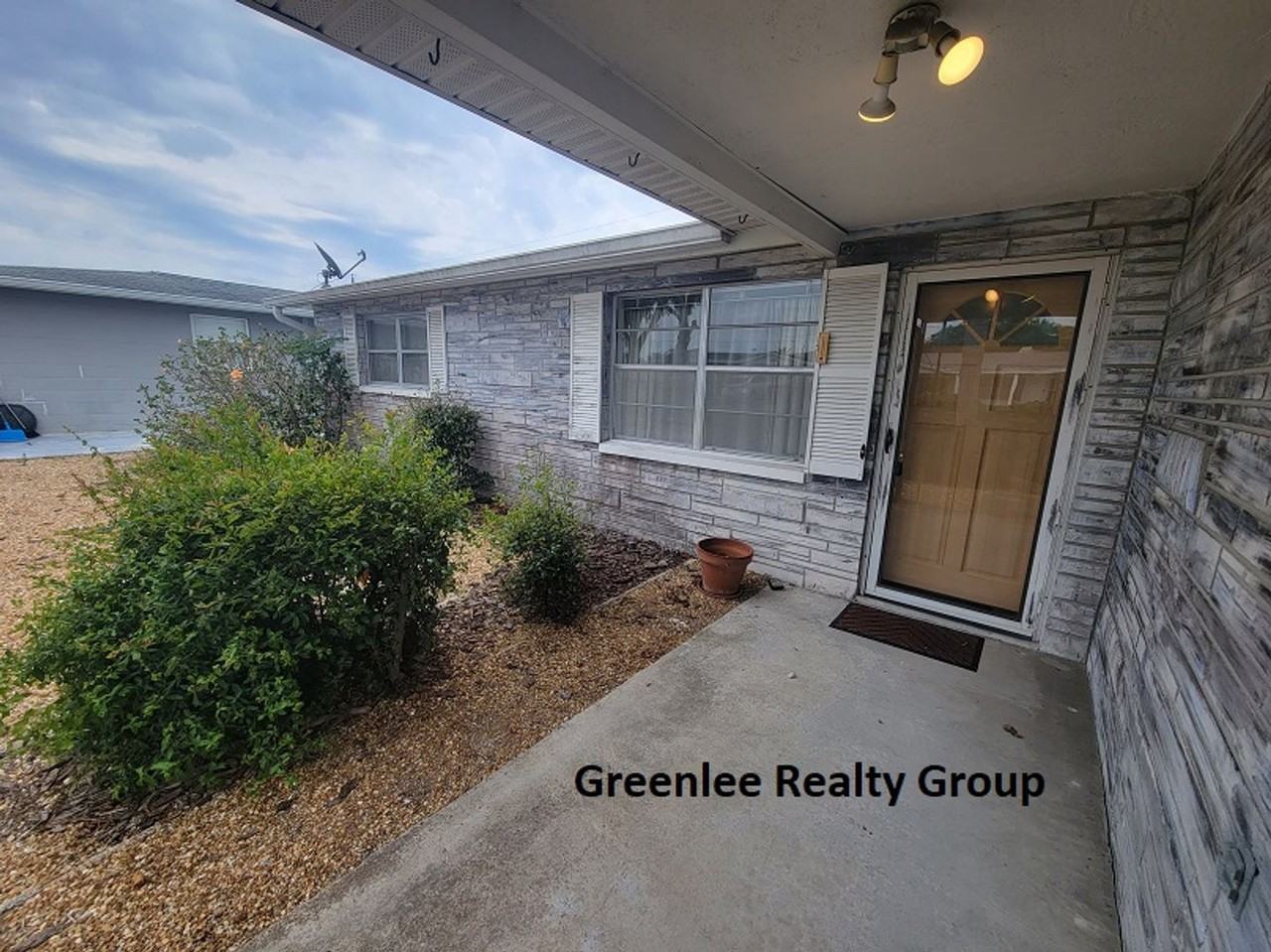 4010 Cluster Dr - Photo 3 of 24