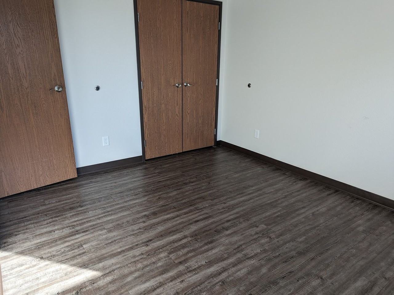 Park West apartments - Photo 6 of 10