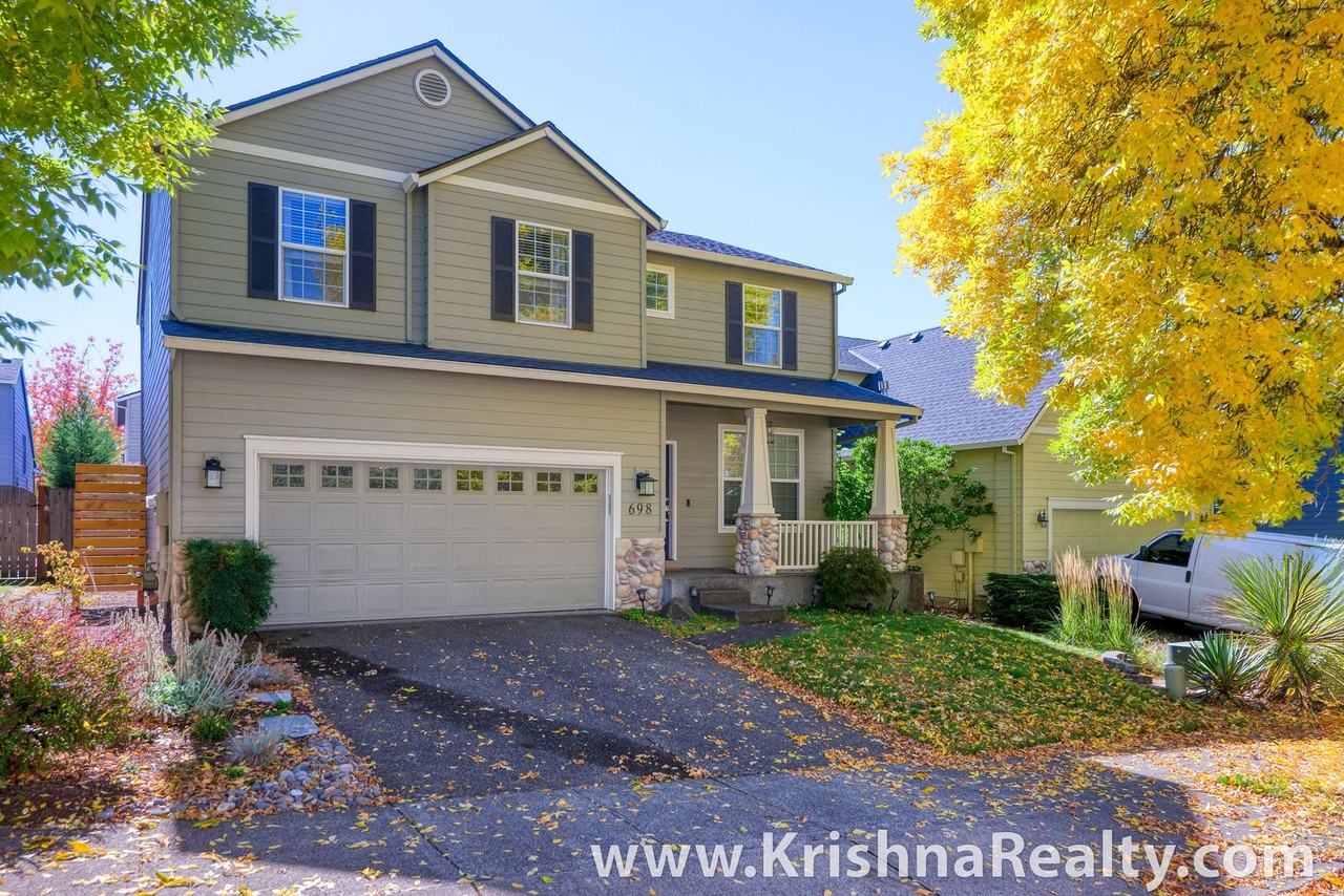 698 Nw Hertel St - Photo 2 of 28