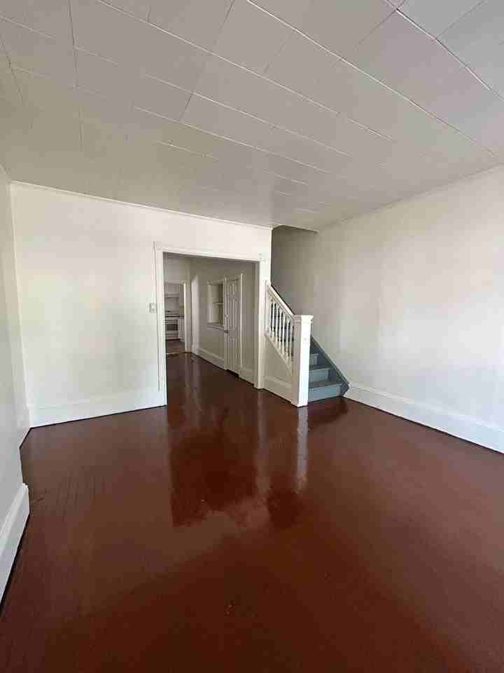 491 W Hanover St - Photo 2 of 17