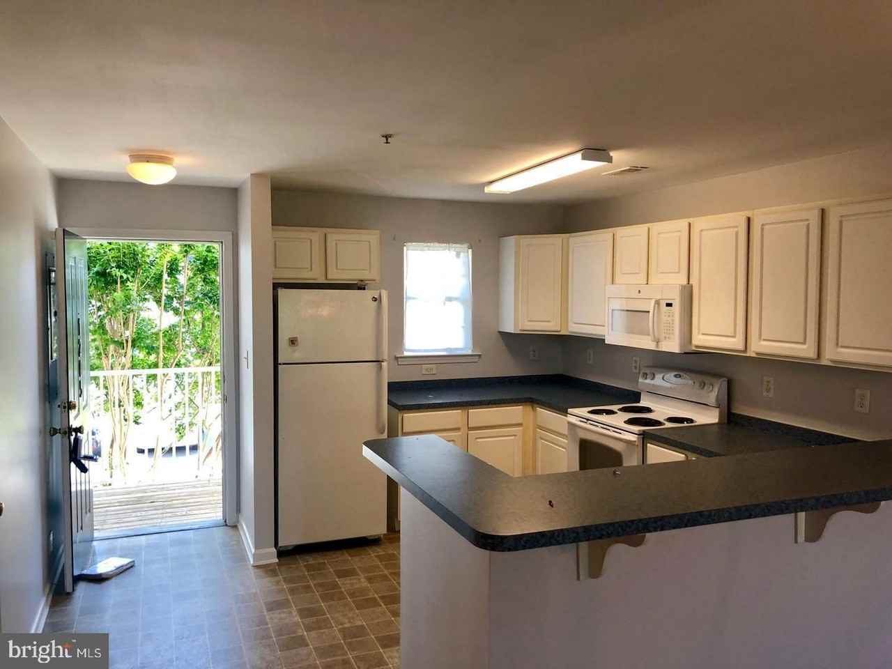 1205 Caitlins Way - Photo 3 of 17