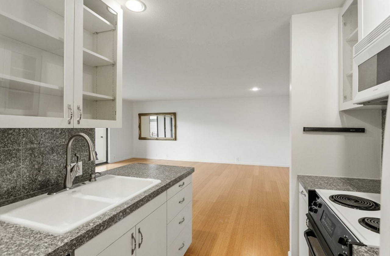 6333 Lake Washington Blvd Ne - Photo 2 of 15