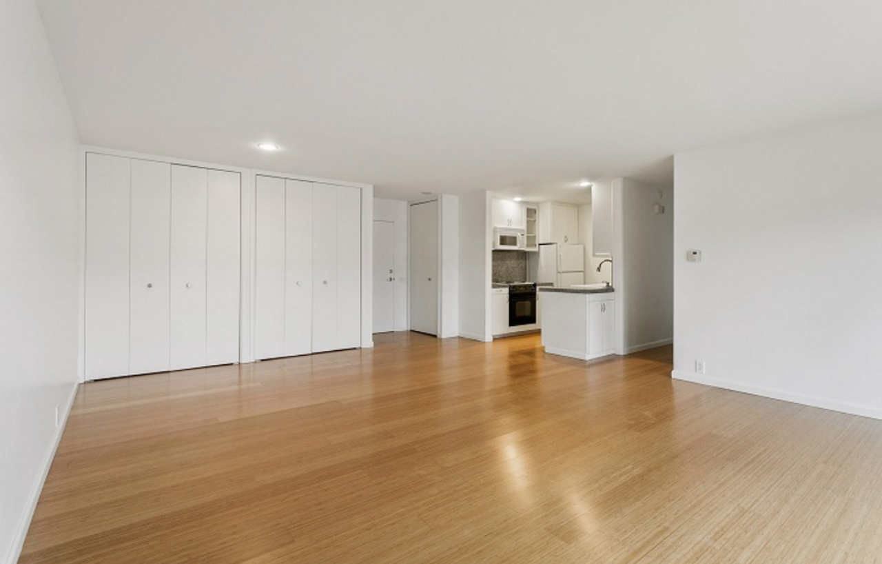 6333 Lake Washington Blvd Ne - Photo 3 of 15