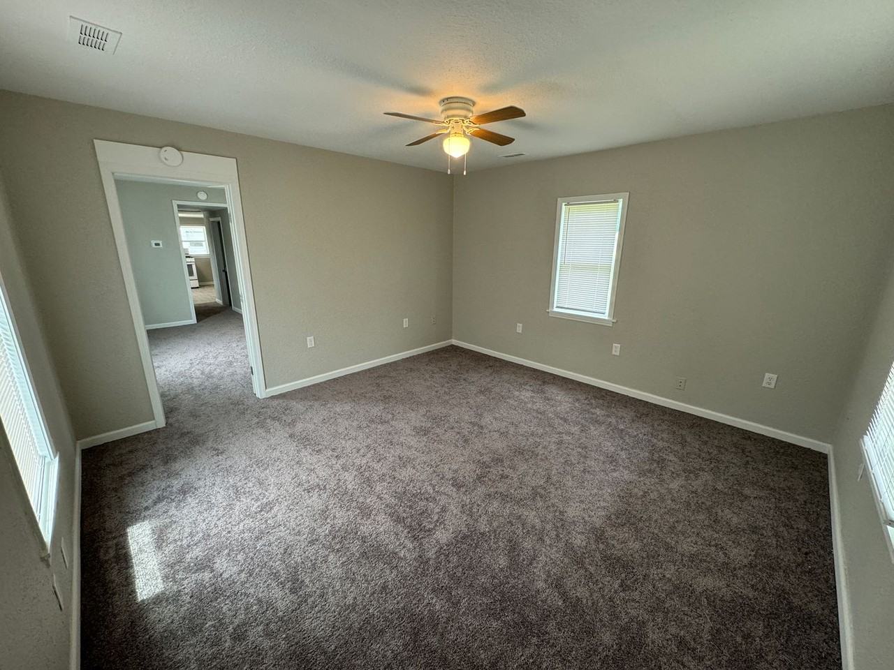 6412 Brown St - Photo 7 of 7